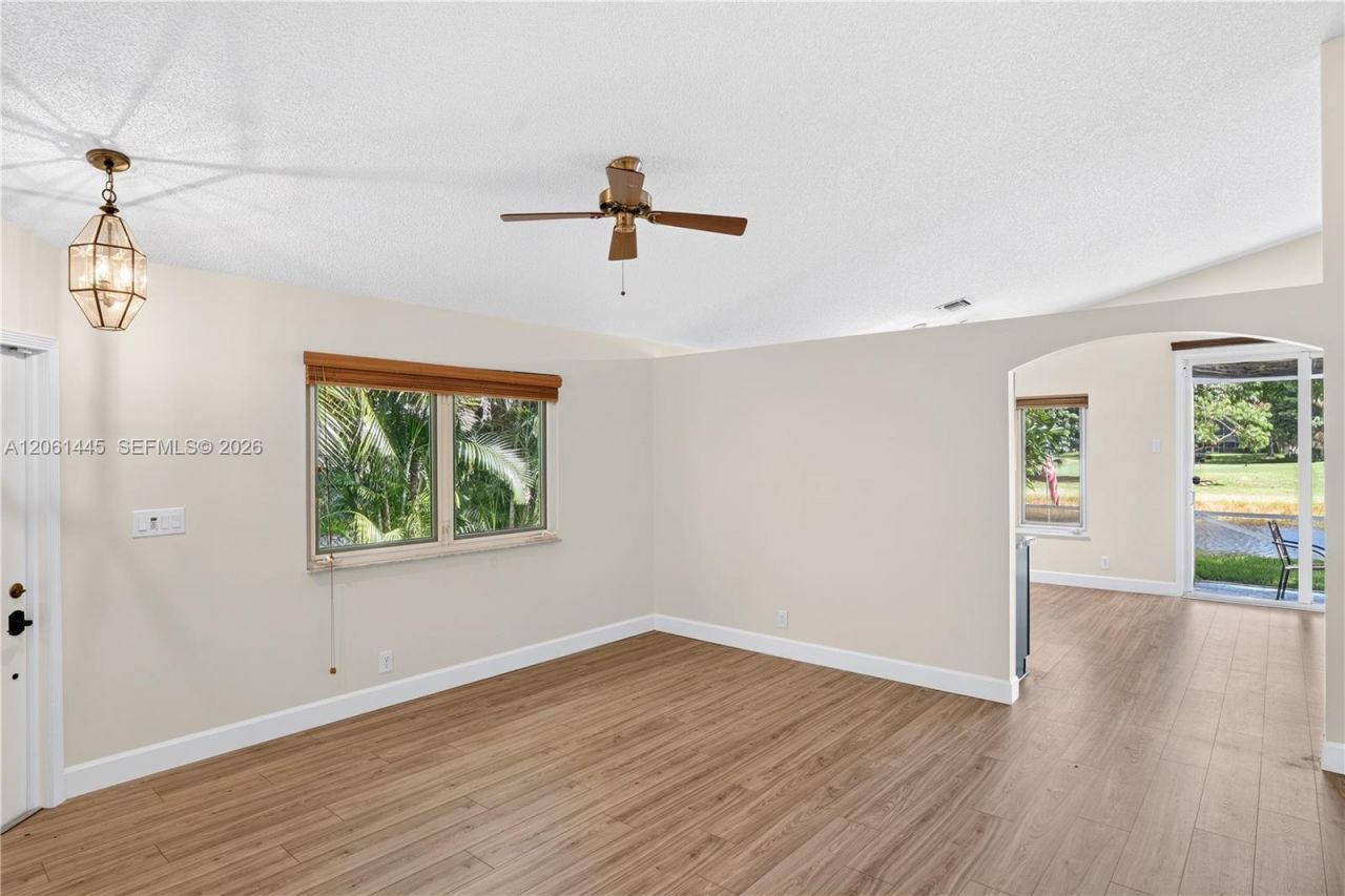 1419 Banyan Cir, Pompano Beach, FL 33069 Photo