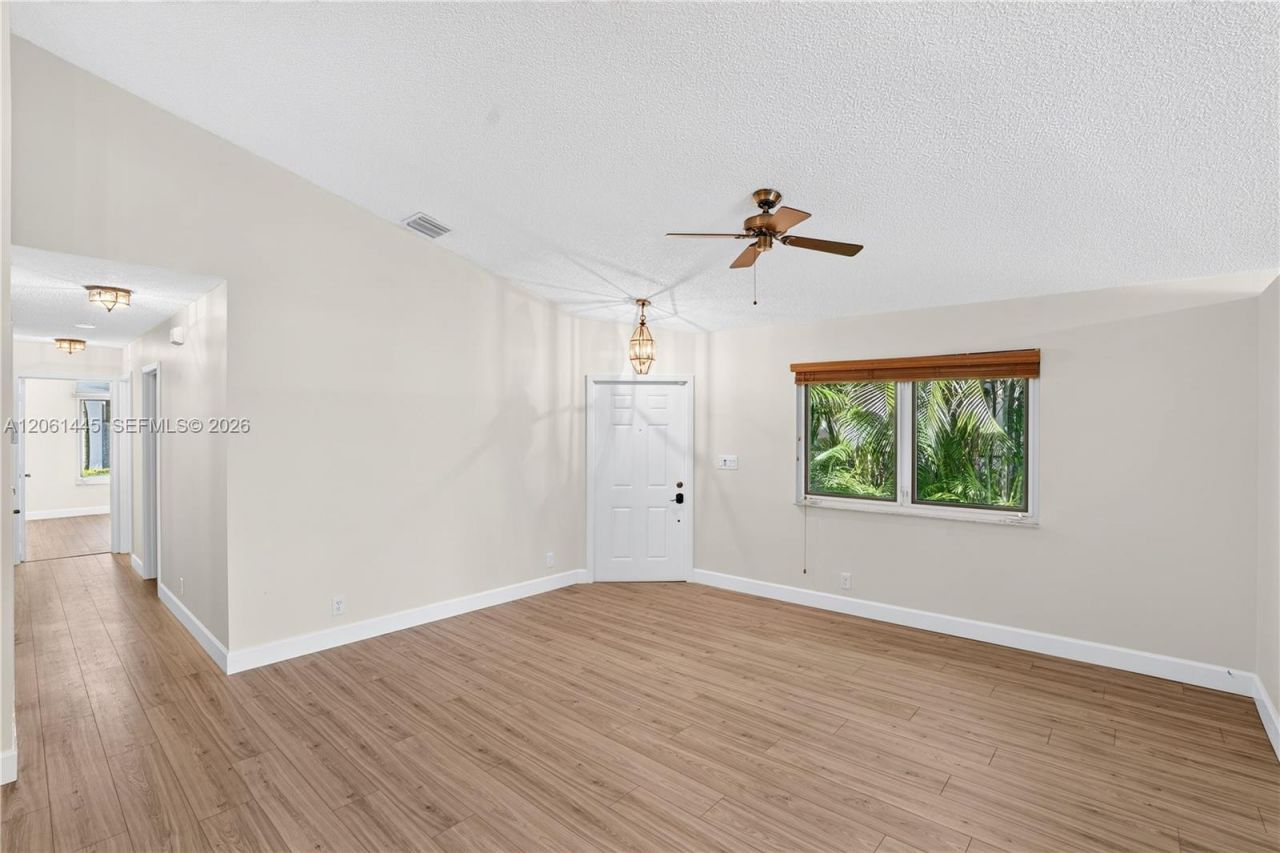 1419 Banyan Cir, Pompano Beach, FL 33069 Photo
