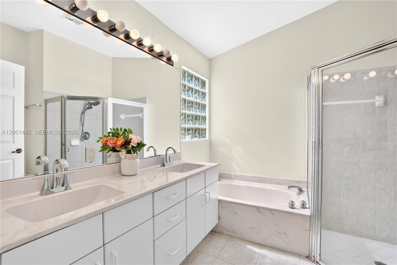 1419 Banyan Cir, Pompano Beach, FL 33069 Photo