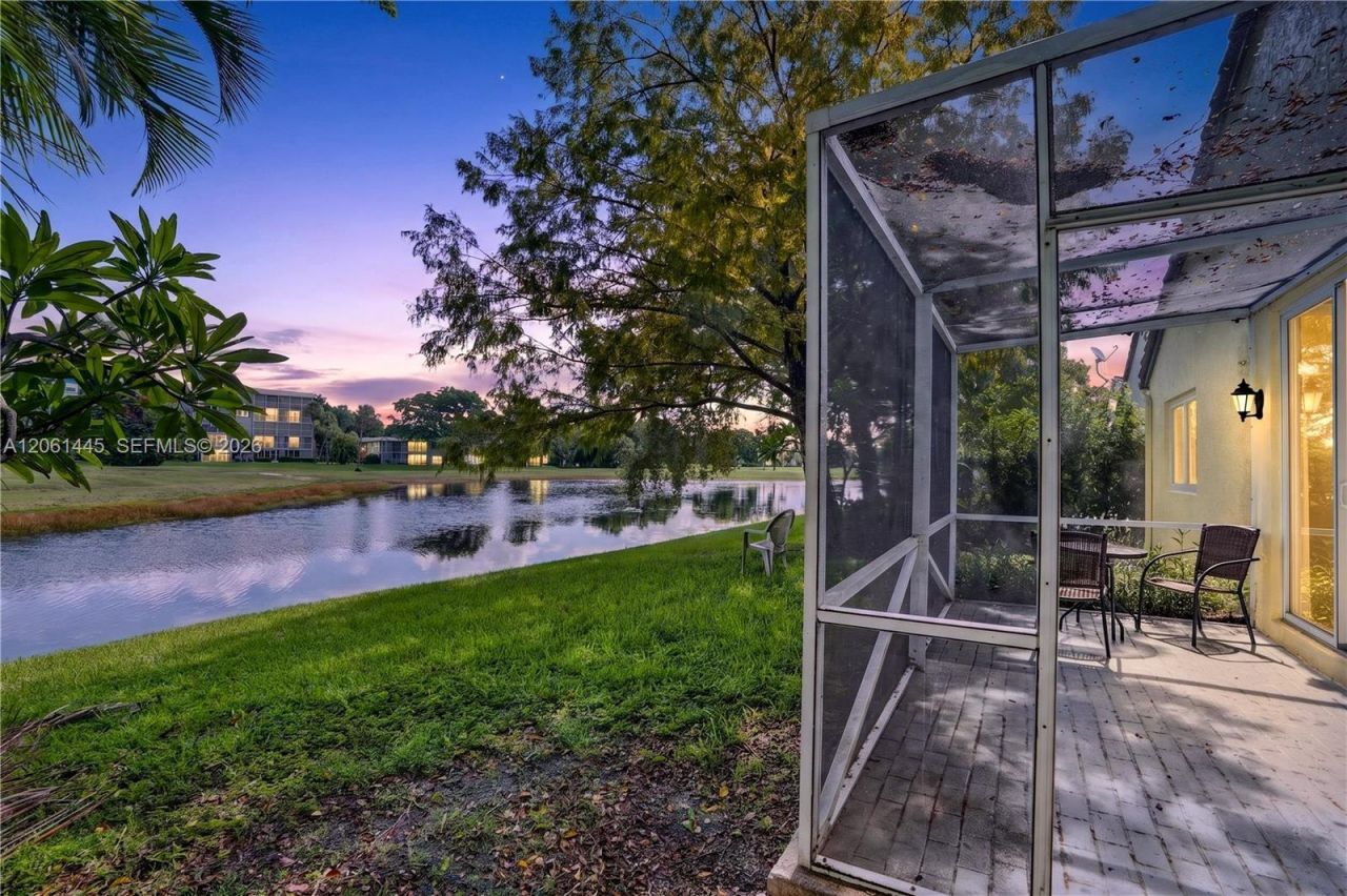 1419 Banyan Cir, Pompano Beach, FL 33069 Photo