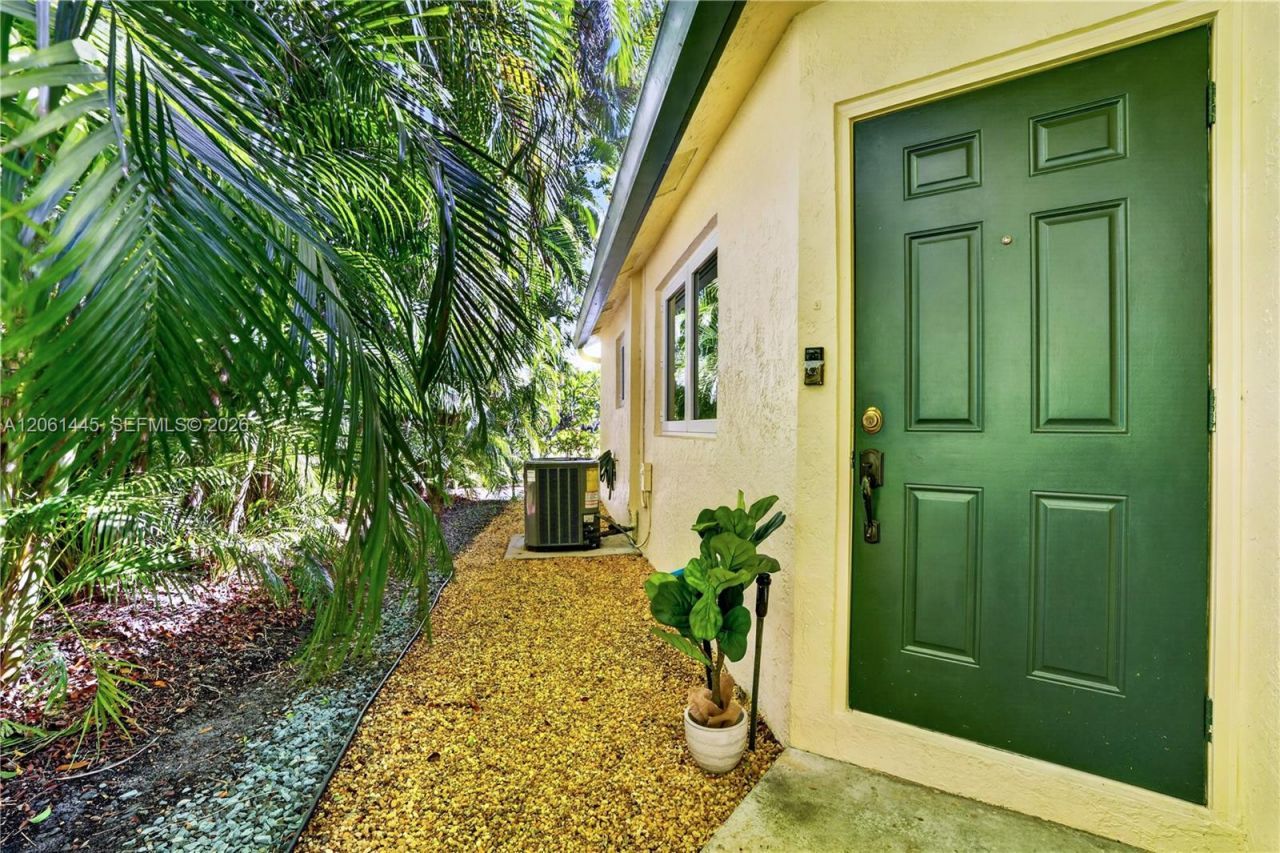 1419 Banyan Cir, Pompano Beach, FL 33069 Photo