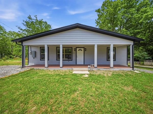 500 S 4th Street , Bonham, TX 75418