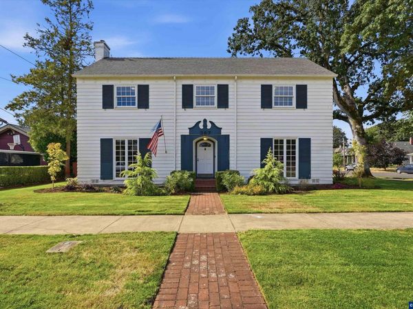 387 SW Court St, Dallas, OR 97338