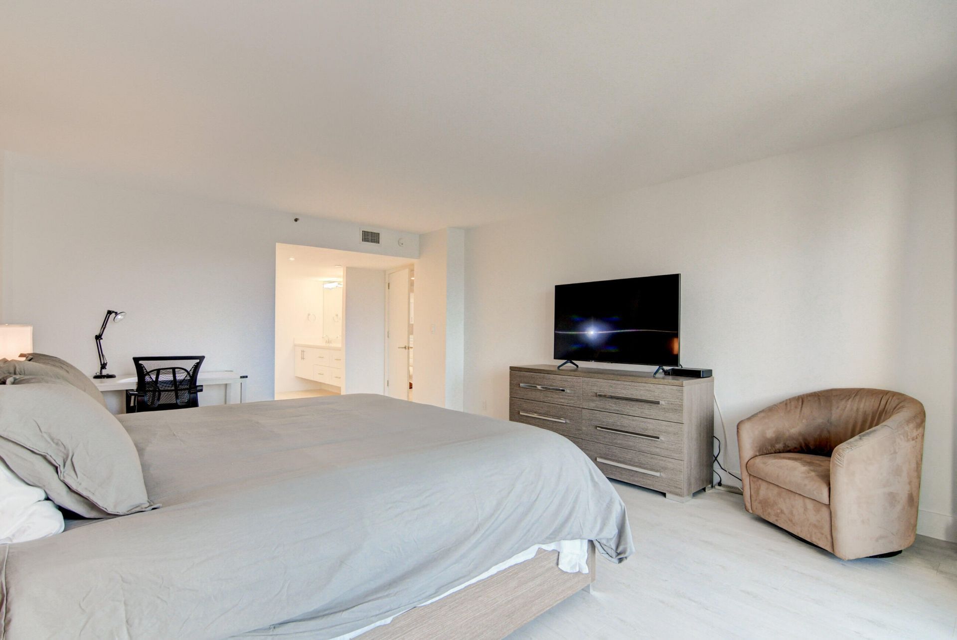 4301 N Ocean Boulevard, Unit 507, Boca Raton, FL 33431 Photo