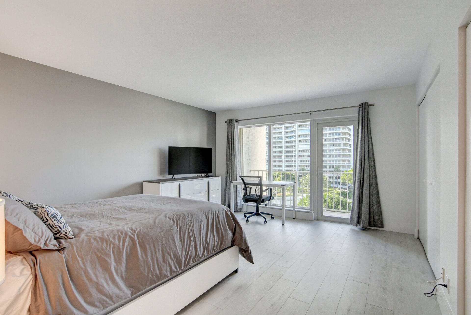 4301 N Ocean Boulevard, Unit 507, Boca Raton, FL 33431 Photo