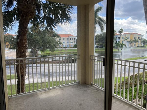 11037 LEGACY Boulevard, Unit 204, Palm Beach Gardens, FL 33410
