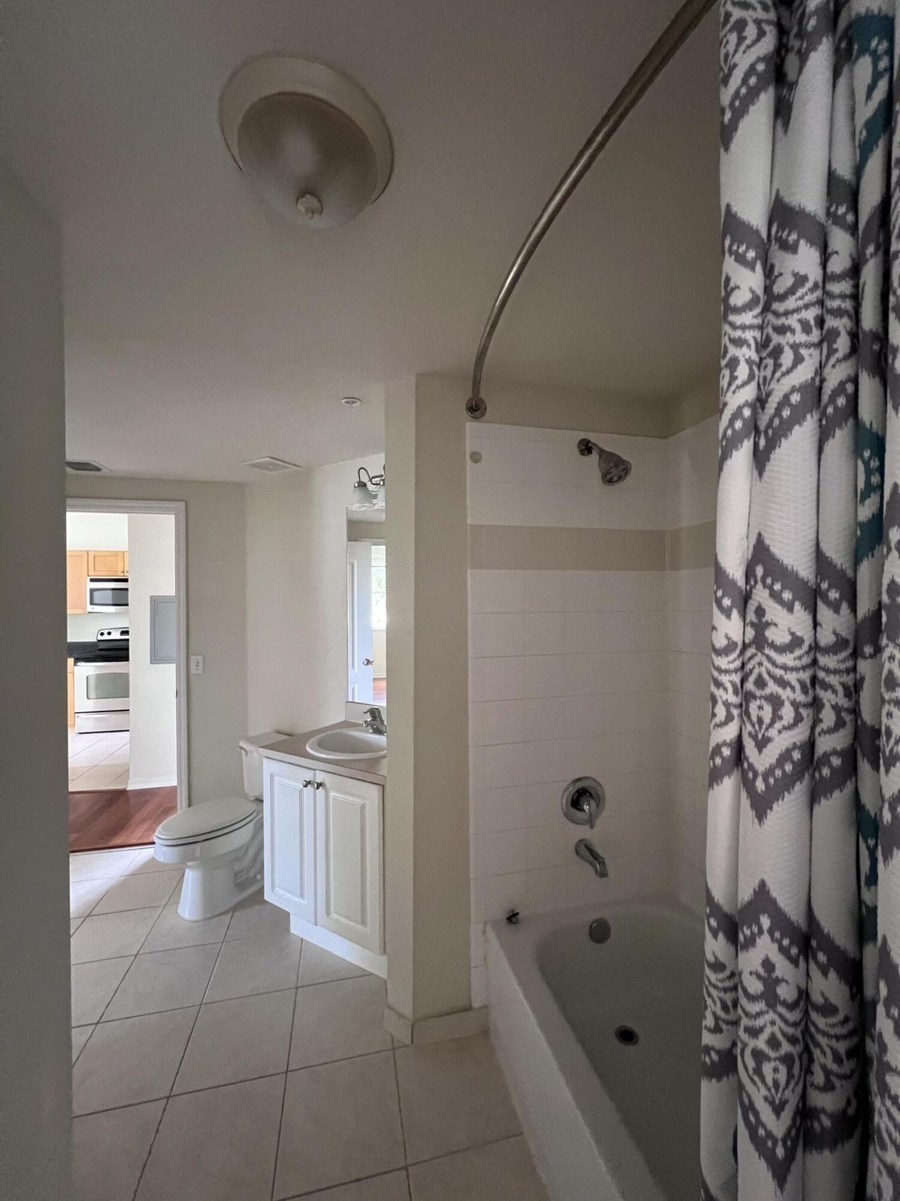 11037 Legacy Boulevard, Unit 204, Palm Beach Gardens, FL 33410 Photo