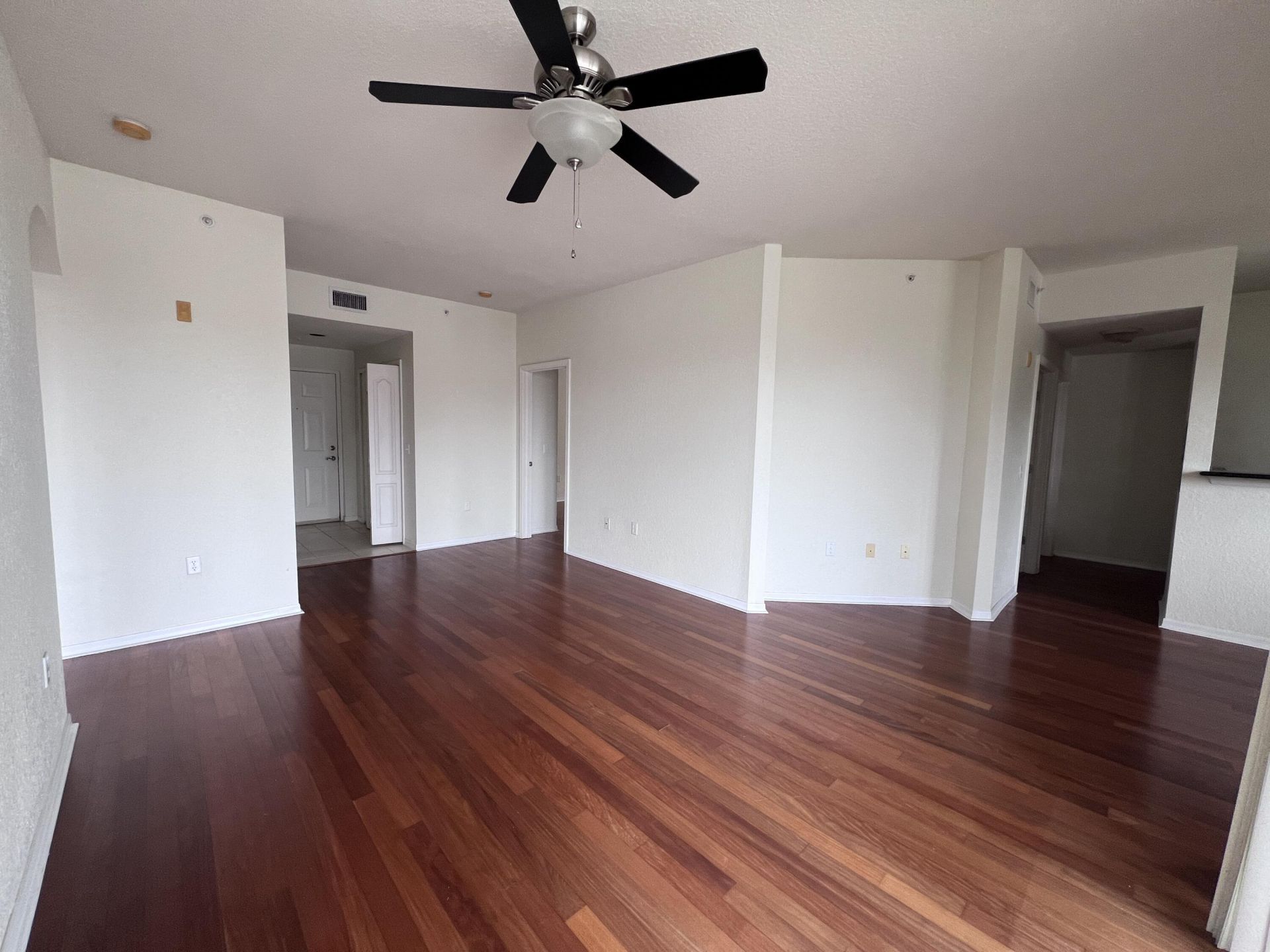 11037 Legacy Boulevard, Unit 204, Palm Beach Gardens, FL 33410 Photo
