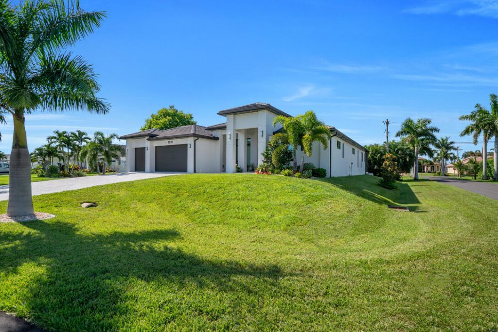 1735 SW 51st Terrace, Cape Coral, FL 33914 Photo