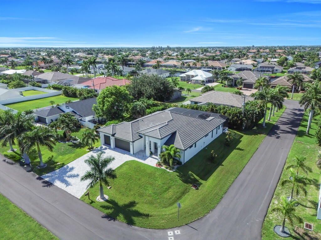 1735 SW 51st Terrace, Cape Coral, FL 33914 Photo