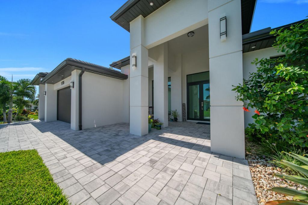 1735 SW 51st Terrace, Cape Coral, FL 33914 Photo