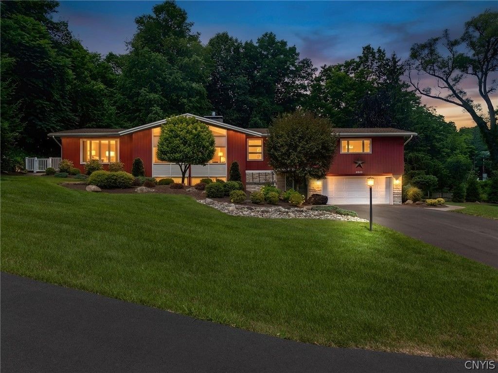 4849 Glenfield Drive, Syracuse, NY 13215 Main Photo