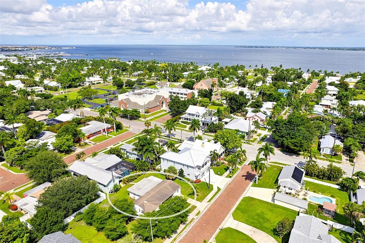 315 Durrance Street, Punta Gorda, FL 33950 Photo