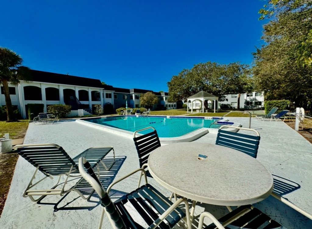8651 10th Street N, Unit 130, Saint Petersburg, FL 33702 Photo