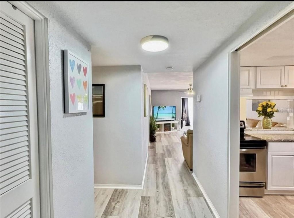8651 10th Street N, Unit 130, Saint Petersburg, FL 33702 Photo
