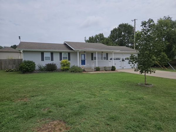 1583 N 17th Street , Monett, MO 65708