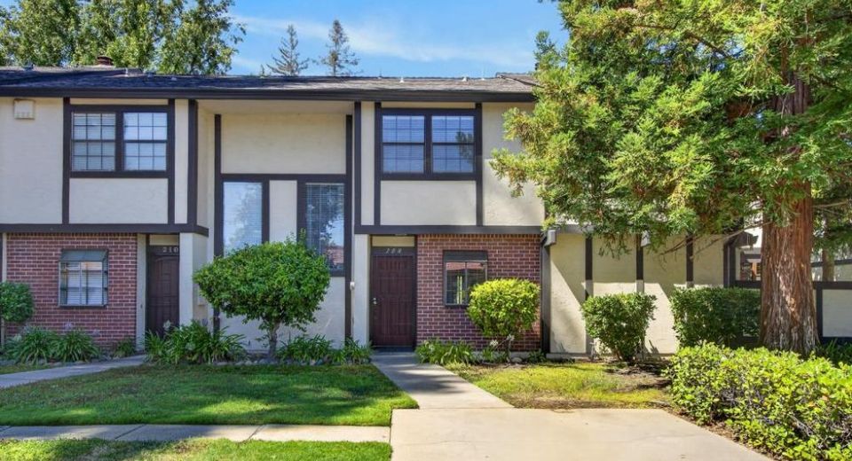 208 Wales Dr, Folsom, CA 95630 Photo
