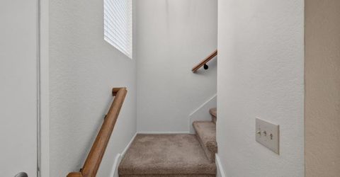 208 Wales Dr, Folsom, CA 95630 Photo