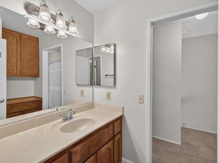 208 Wales Dr, Folsom, CA 95630 Photo