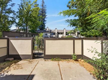 208 Wales Dr, Folsom, CA 95630 Photo