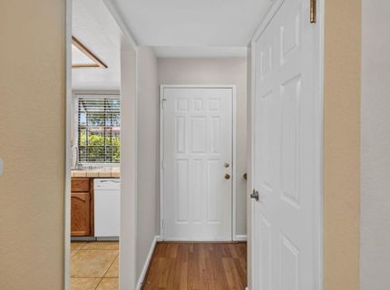 208 Wales Dr, Folsom, CA 95630 Photo