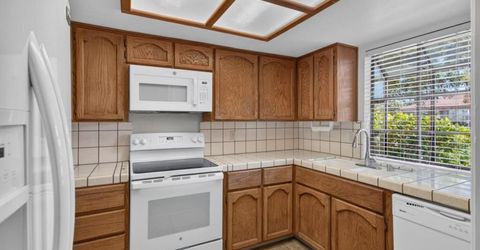 208 Wales Dr, Folsom, CA 95630 Photo