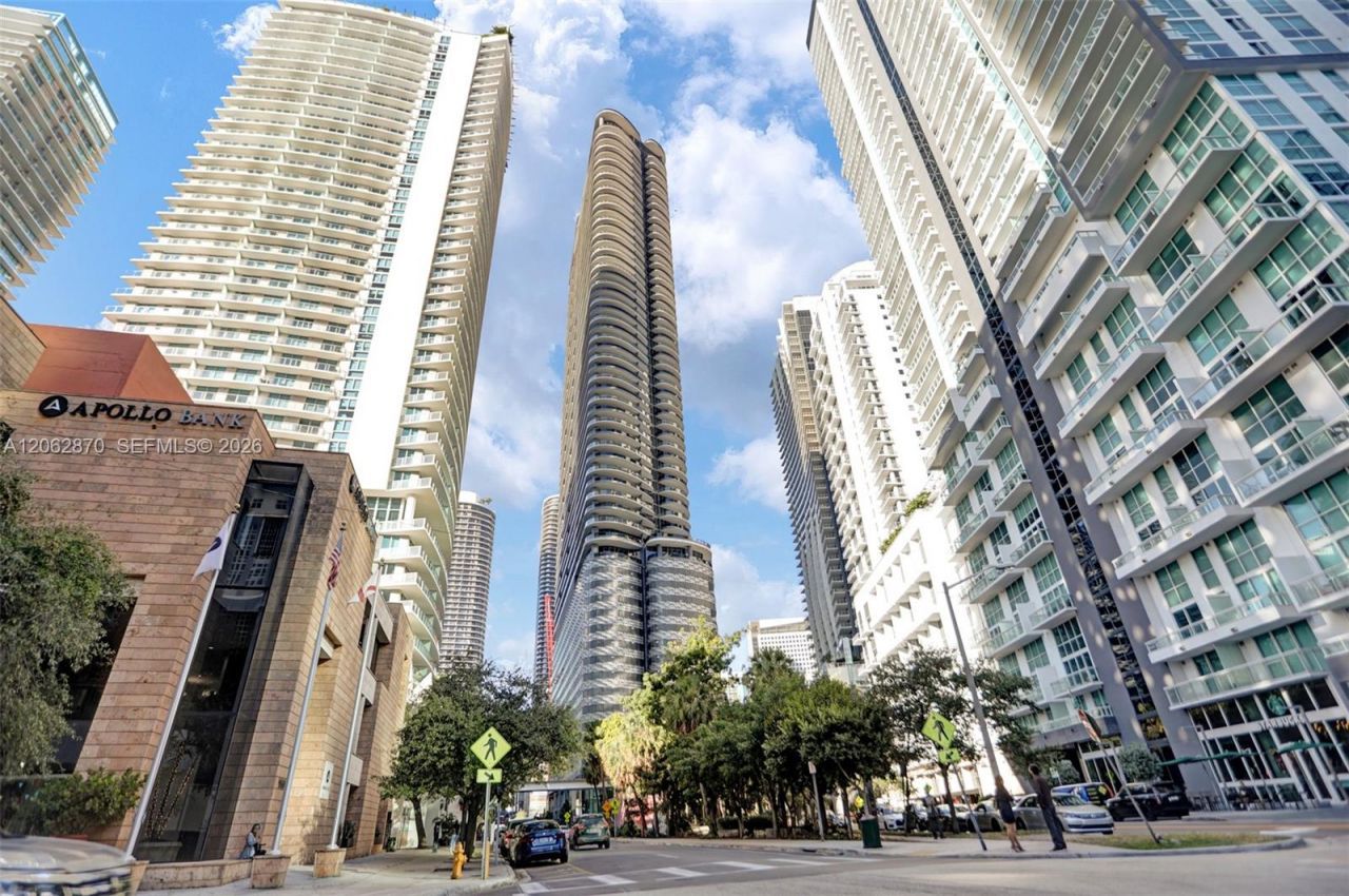 1000 Brickell Plaza , Unit 1904, Miami, FL 33131 Photo