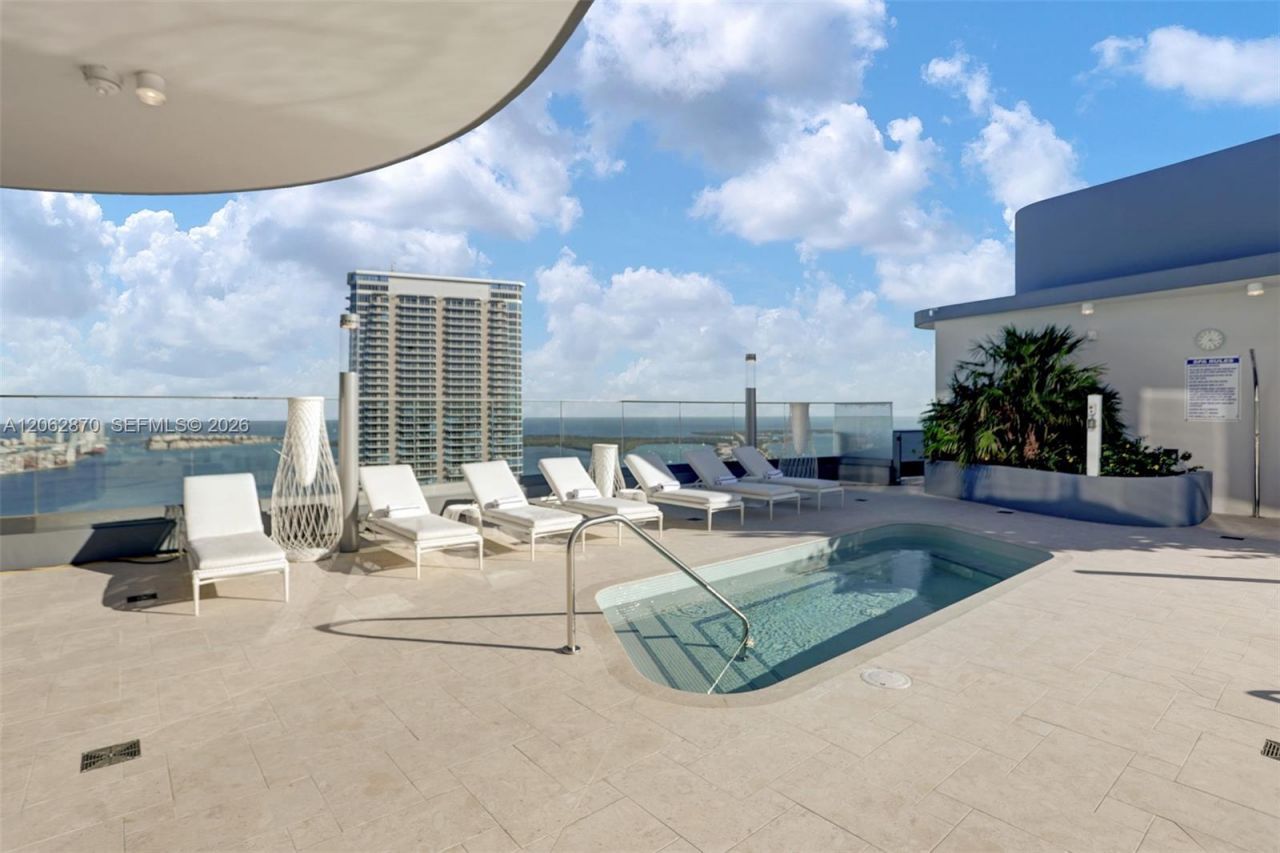 1000 Brickell Plaza , Unit 1904, Miami, FL 33131 Photo
