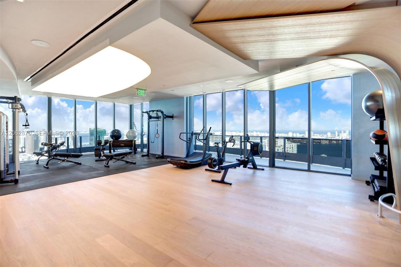 1000 Brickell Plaza , Unit 1904, Miami, FL 33131 Photo