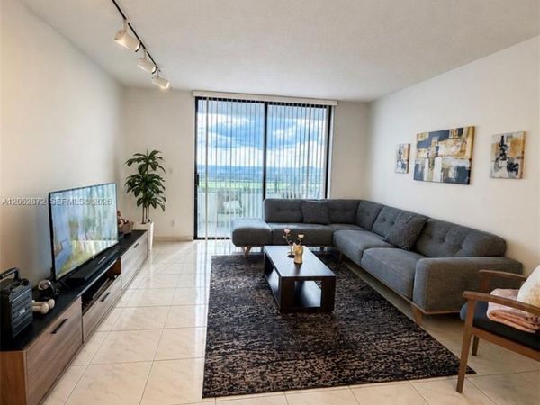 600 Three Islands Blvd, Unit 1207, Hallandale Beach, FL 33009