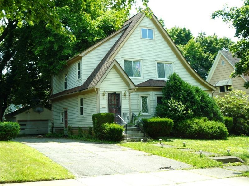 531 Sunset View Drive, Akron, OH 44720 Photo 3