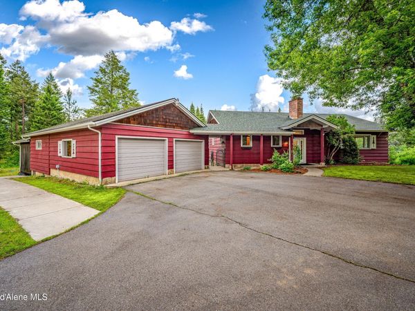 1143 Rookery Rd, Hayden, ID 83835