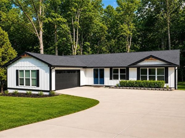 2265 Hillbriar Drive , Buford, GA 30518