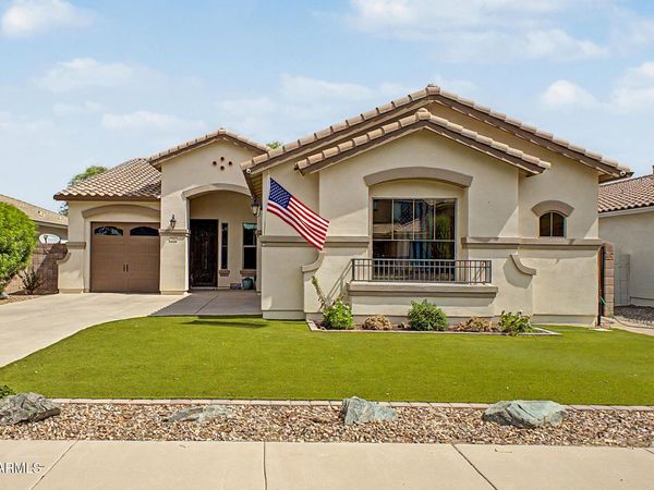2660 E BLUE SPRUCE Lane, Gilbert, AZ 85298