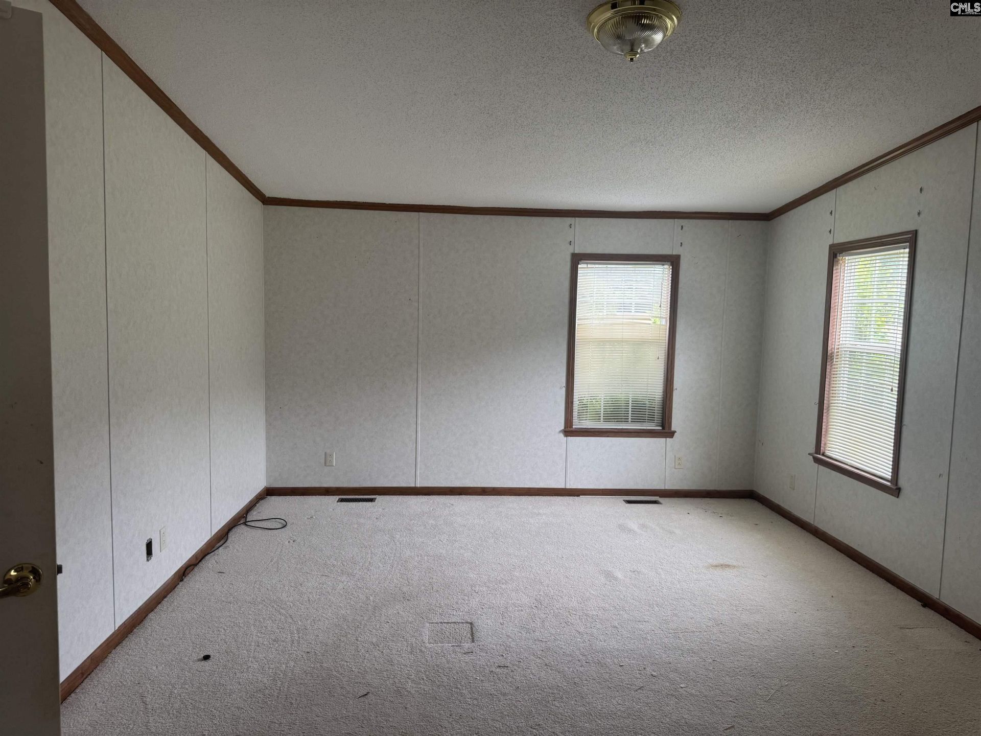 198 Ida Lane  Photo 4