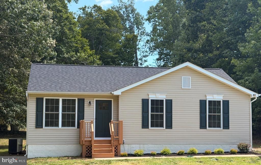13364 Julien Street, Woodford, VA 22580 Main Photo