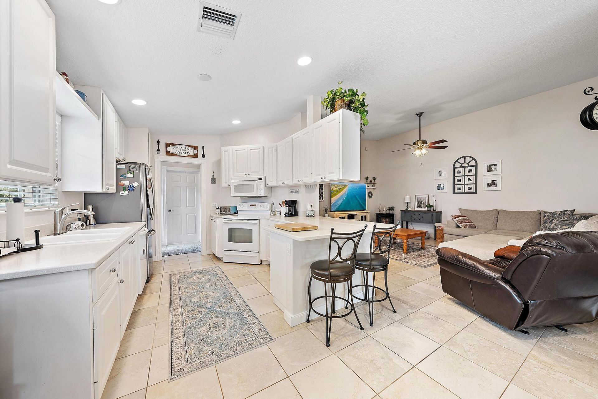 8229 Saint Johns Court, Wellington, FL 33414 Photo