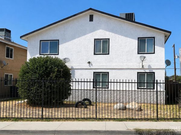 1316 E California Avenue, Bakersfield, CA 93307