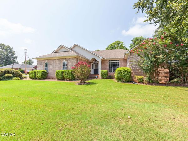 561 Gettysburg Drive , Jackson, TN 38305