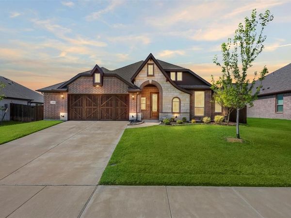 240 Resting Place Road, Waxahachie, TX 75165