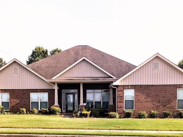 502 W River Landing Boulevard SW, Madison, AL 35756