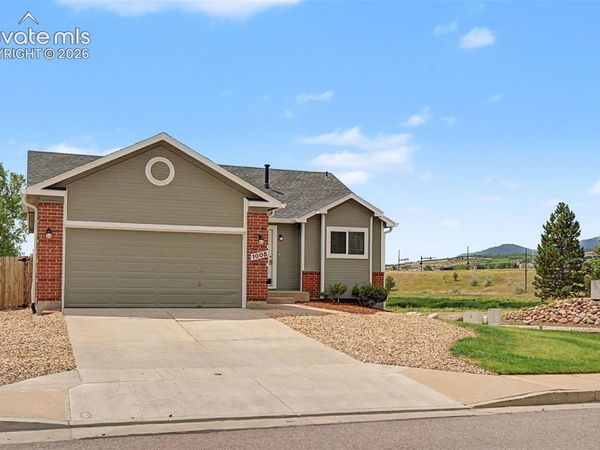 1005 Scarlet Oak Drive, Colorado Springs, CO 80906