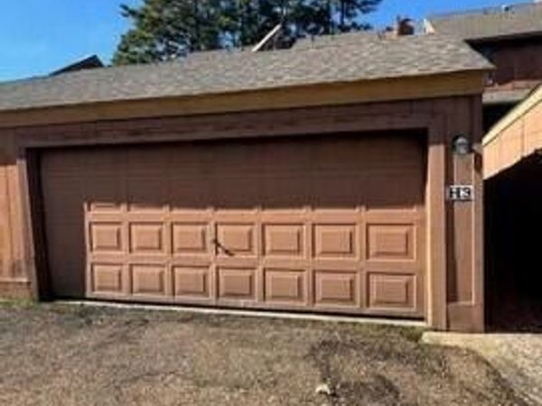 1255 E County Line Road, Jackson, MS 39211