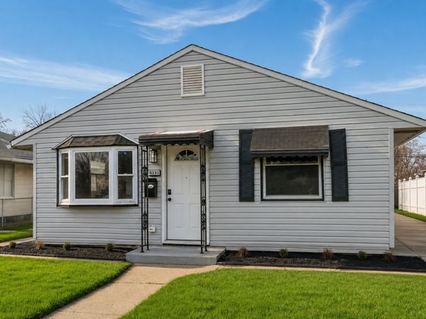 15332 Dante Avenue , Dolton, IL 60419