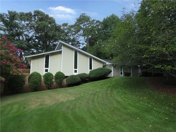2079 Silversmith Lane, Stone Mountain, GA 30087