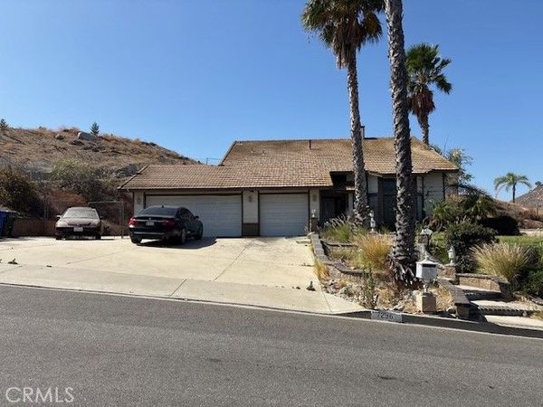 7296 Ridgeline, Riverside, CA 92509