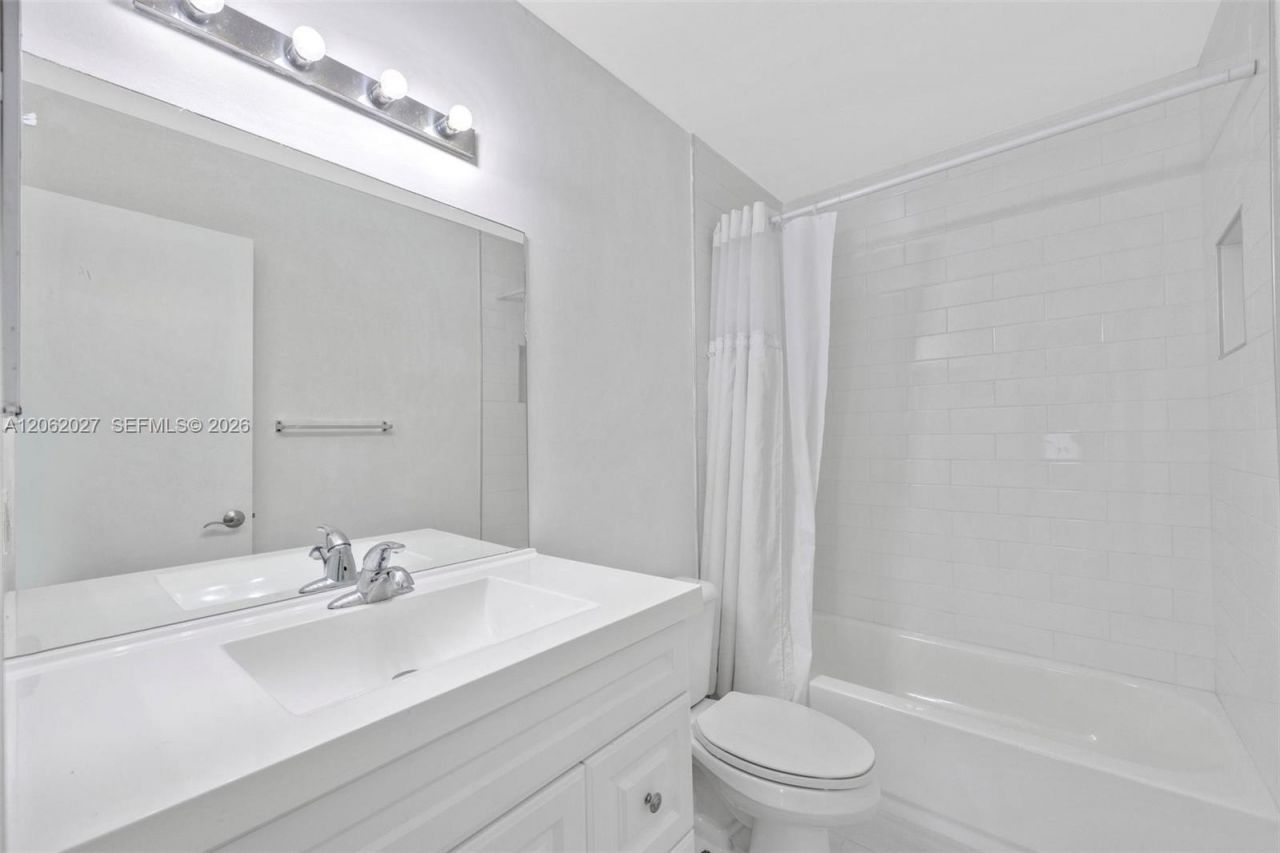 1453 S Liberty Ave , Unit 1453H, Homestead, FL 33034 Photo