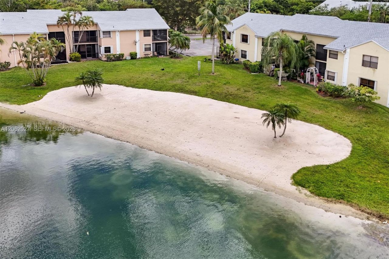 1453 S Liberty Ave , Unit 1453H, Homestead, FL 33034 Photo