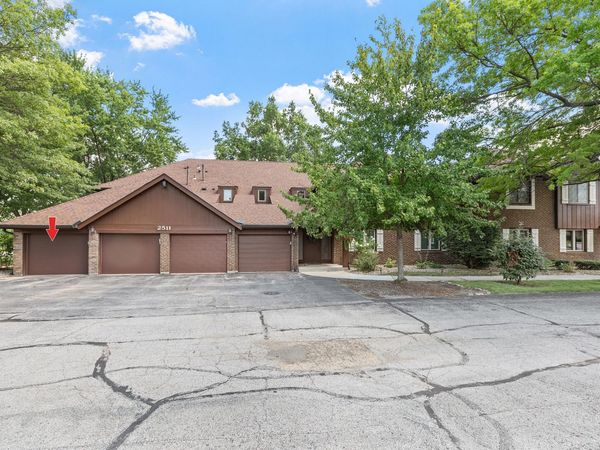 2511 E Lakeshore Drive , Unit A1, Crown Point, IN 46307