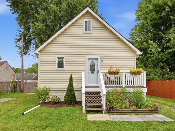 22 N Highland Street, Mount Clemens, MI 48043